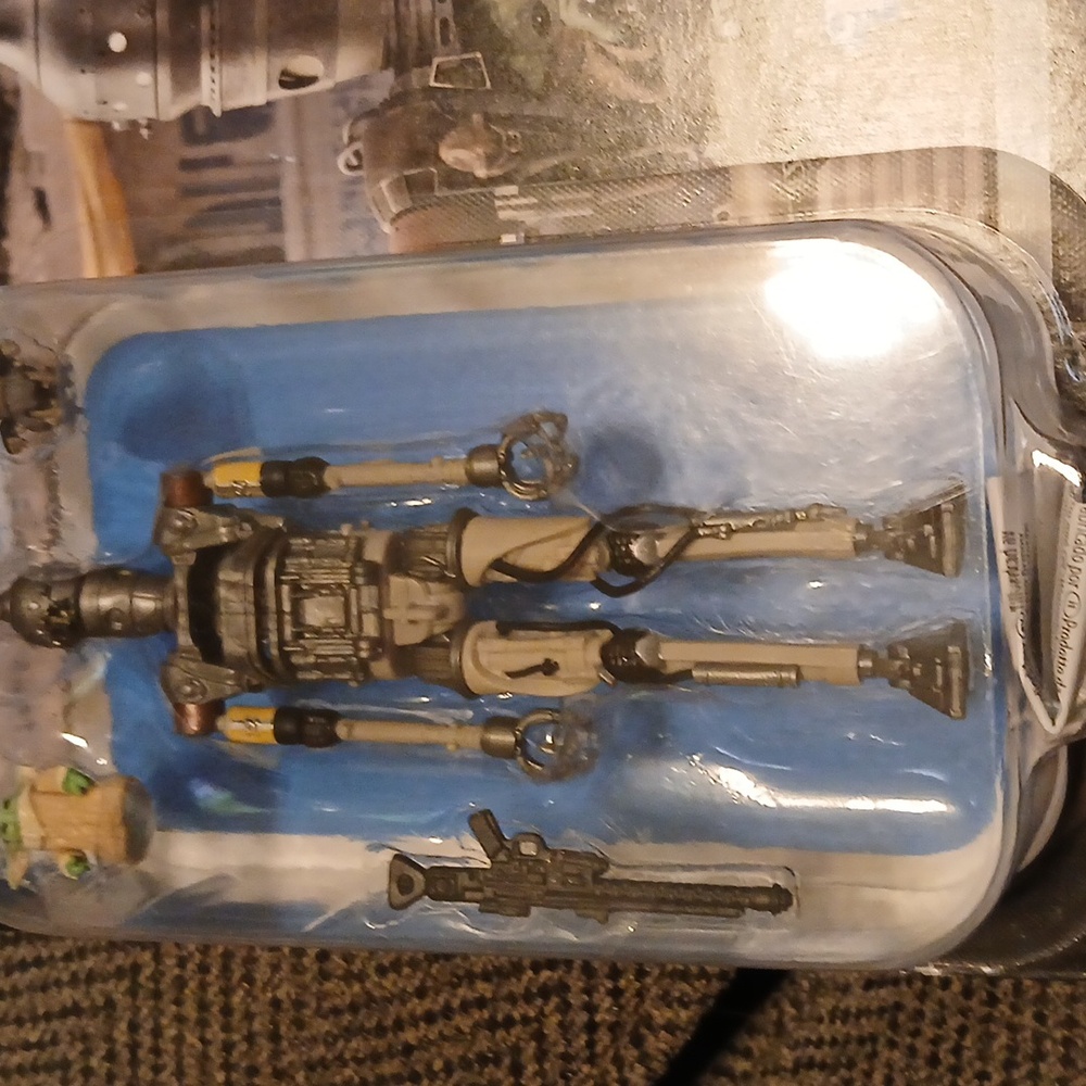 Star Wars IG-12 Action Figure Kenner With Grogu And Anzellan. From MANDALORIAN - Picture 3 of 9